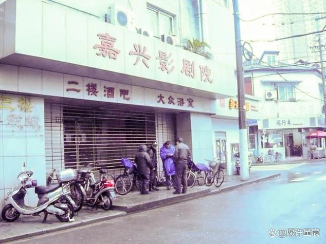 秋霞手机电影院网伦霞在线观看 - 高清无删减版免费追剧，最新伦霞电影推荐与手机影院播放指南