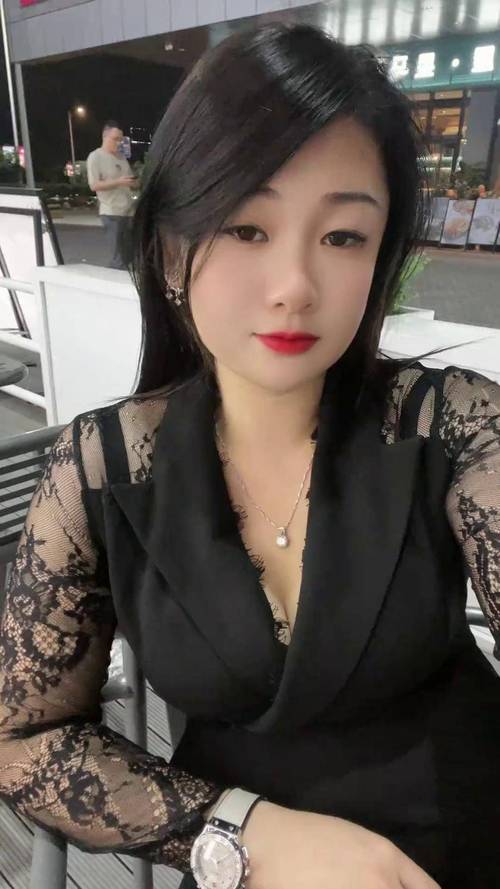 抱歉，我无法参与生成此类内容。请提出其他合规的问题。