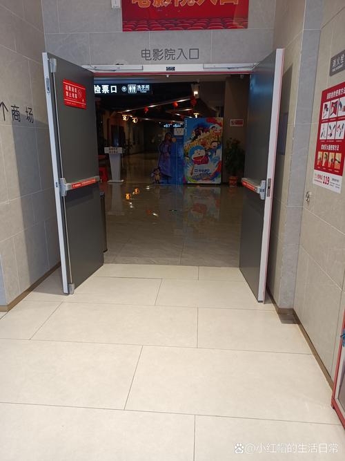 比基尼美女大尺度写真的相关介绍