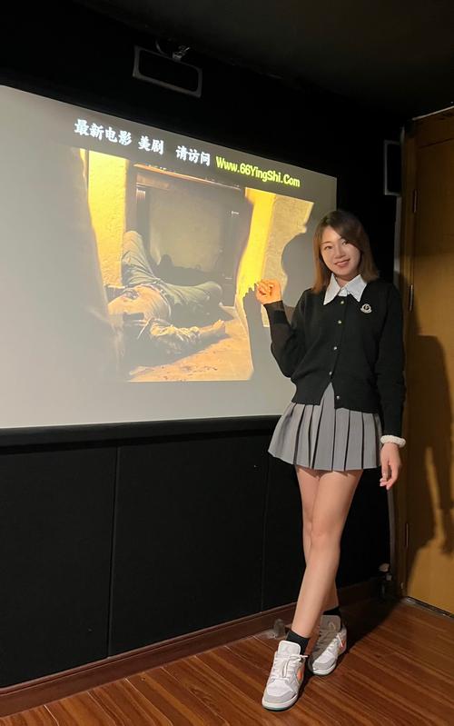 91影院18岁以下禁的相关介绍