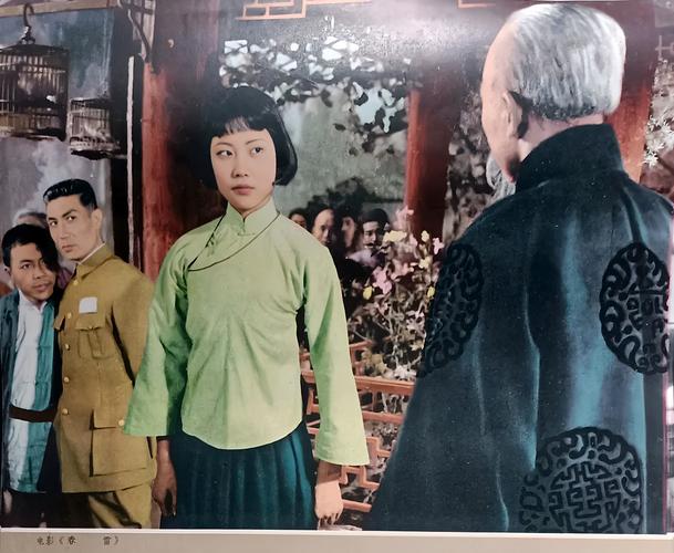 熟女少妇逼逼一区二区三区的相关介绍