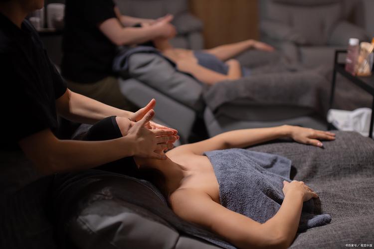 女性绝经后出现黄色分泌物是啥病的相关介绍