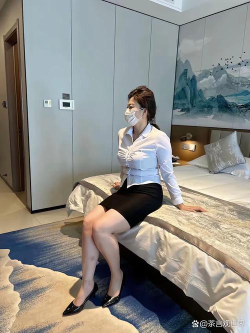 极品人妻酒店露脸实录,真实夫妻度假体验分享,高颜值人妻大胆出镜引热议