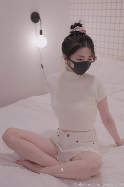 久久精品欧美巨乳美女的相关介绍