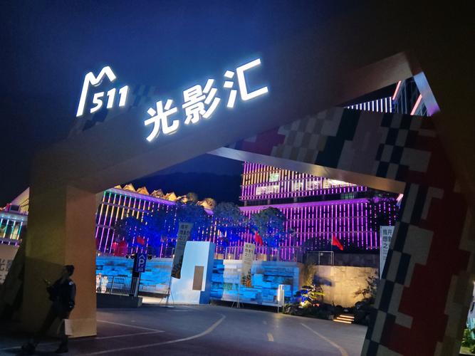 伊人av黑丝的相关介绍