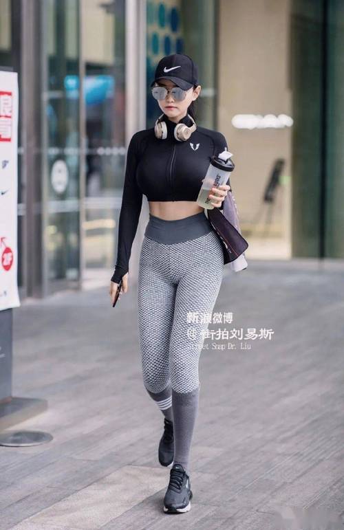 巨乳波霸影院最新视频的相关介绍