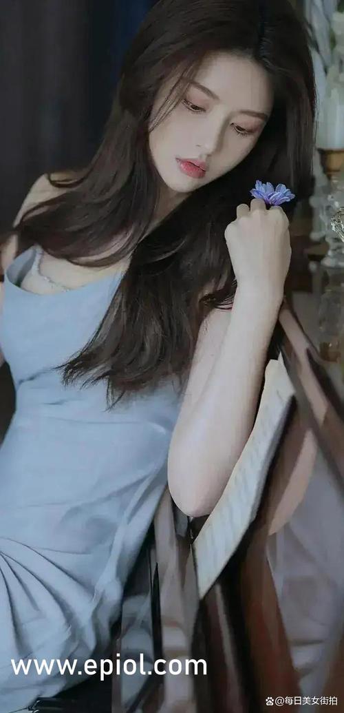 操处女嫩的相关介绍