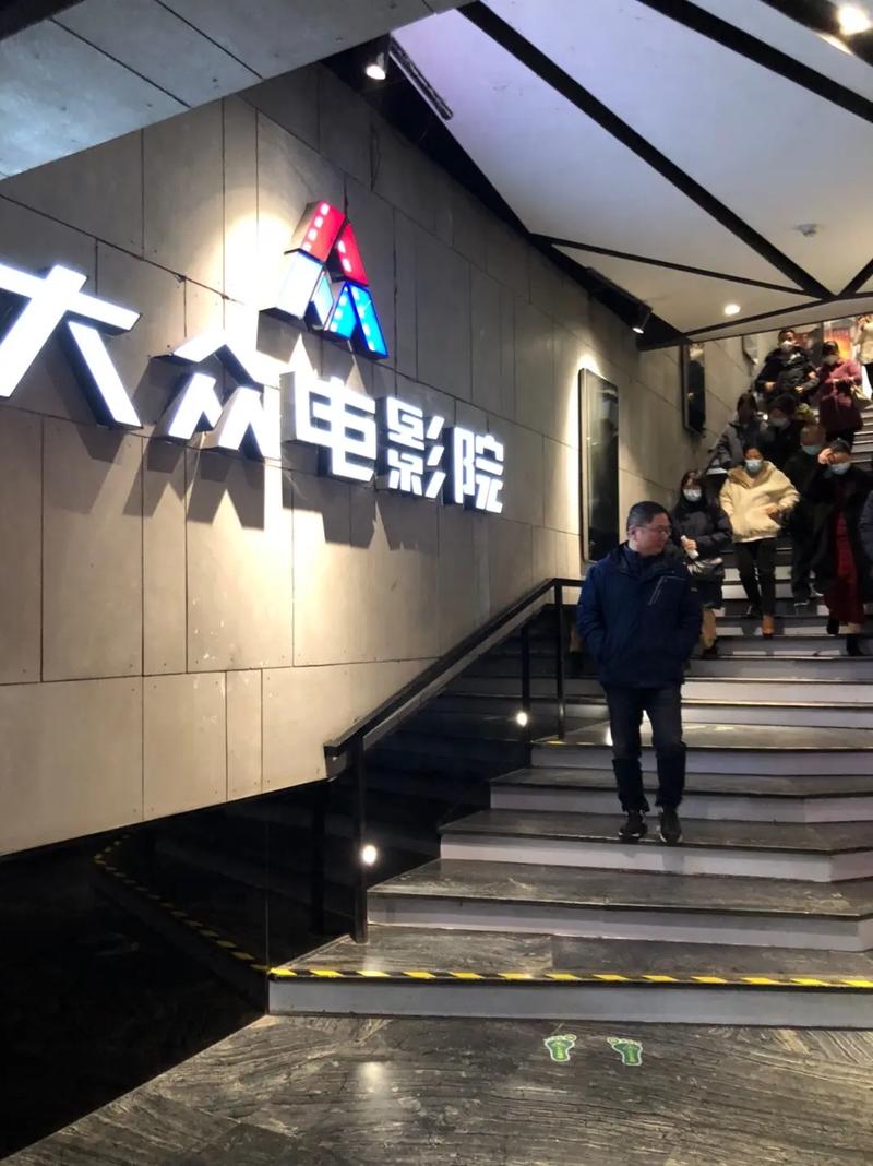 女生尿道有黄色分泌物的相关介绍