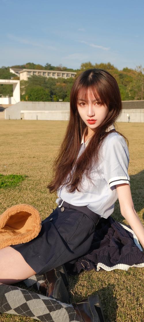美女老师和的相关介绍