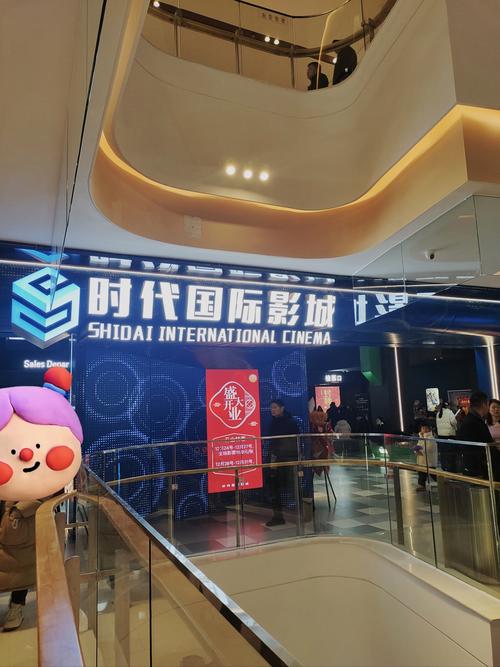 亚洲av男人j桶进女人j的相关介绍