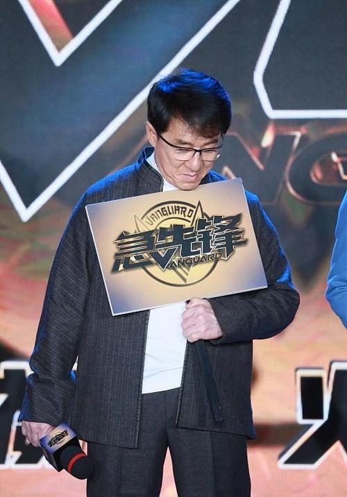 搭讪人妻之人妻自宅中出视频的相关介绍