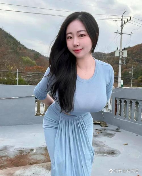 女人裤头上有黄色分泌物是怎么回事的相关介绍