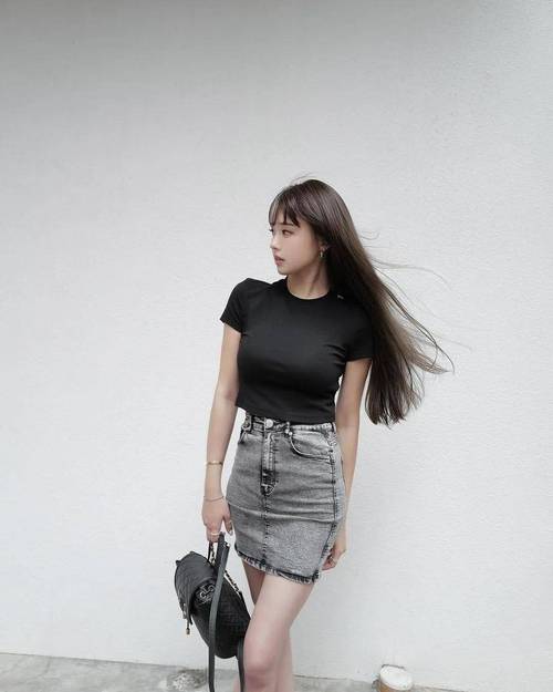 少妇人妻av网的相关介绍
